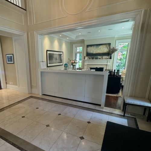 white-panel-bar-1
